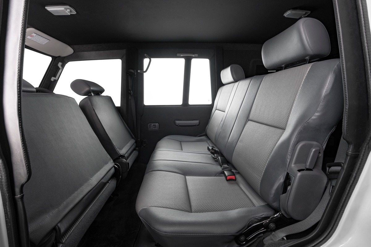 Toyota Land Cruiser Armored Vehicle - Image 4