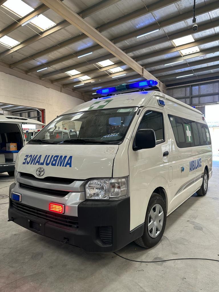 Toyota Hiace Ambulance - Hiace 200 (Old Shape) - Image 4