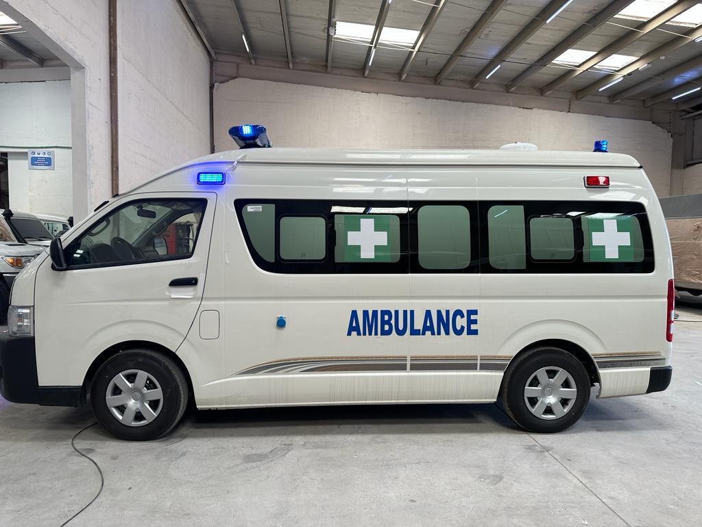 Toyota Hiace Ambulance - Hiace 200 (Old Shape)