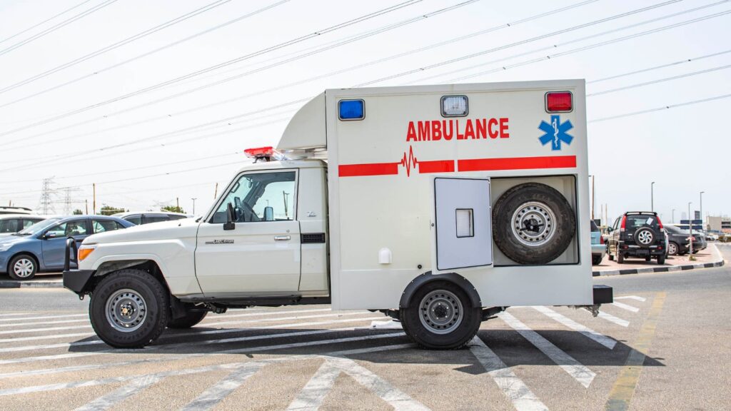 Land Cruiser 4x4 ambulance