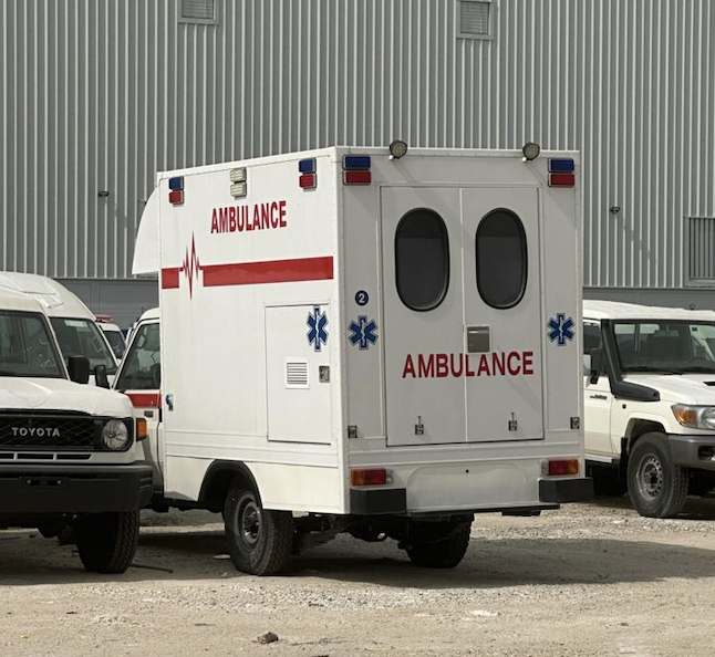 Toyota Land Cruiser 4x4 Box Type Ambulance - Image 3