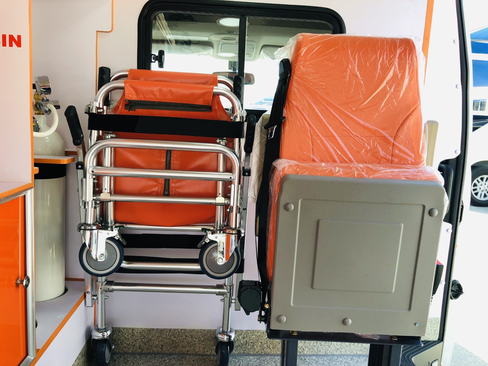 Toyota Hiace Ambulance - H300 High Roof Ambulance - Image 7