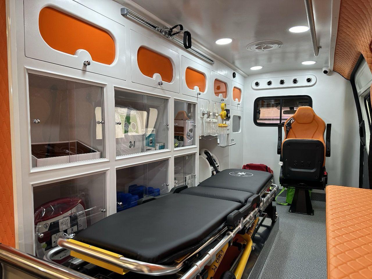 ALS (Advanced Life Support) Toyota Hiace Ambulance - Image 8