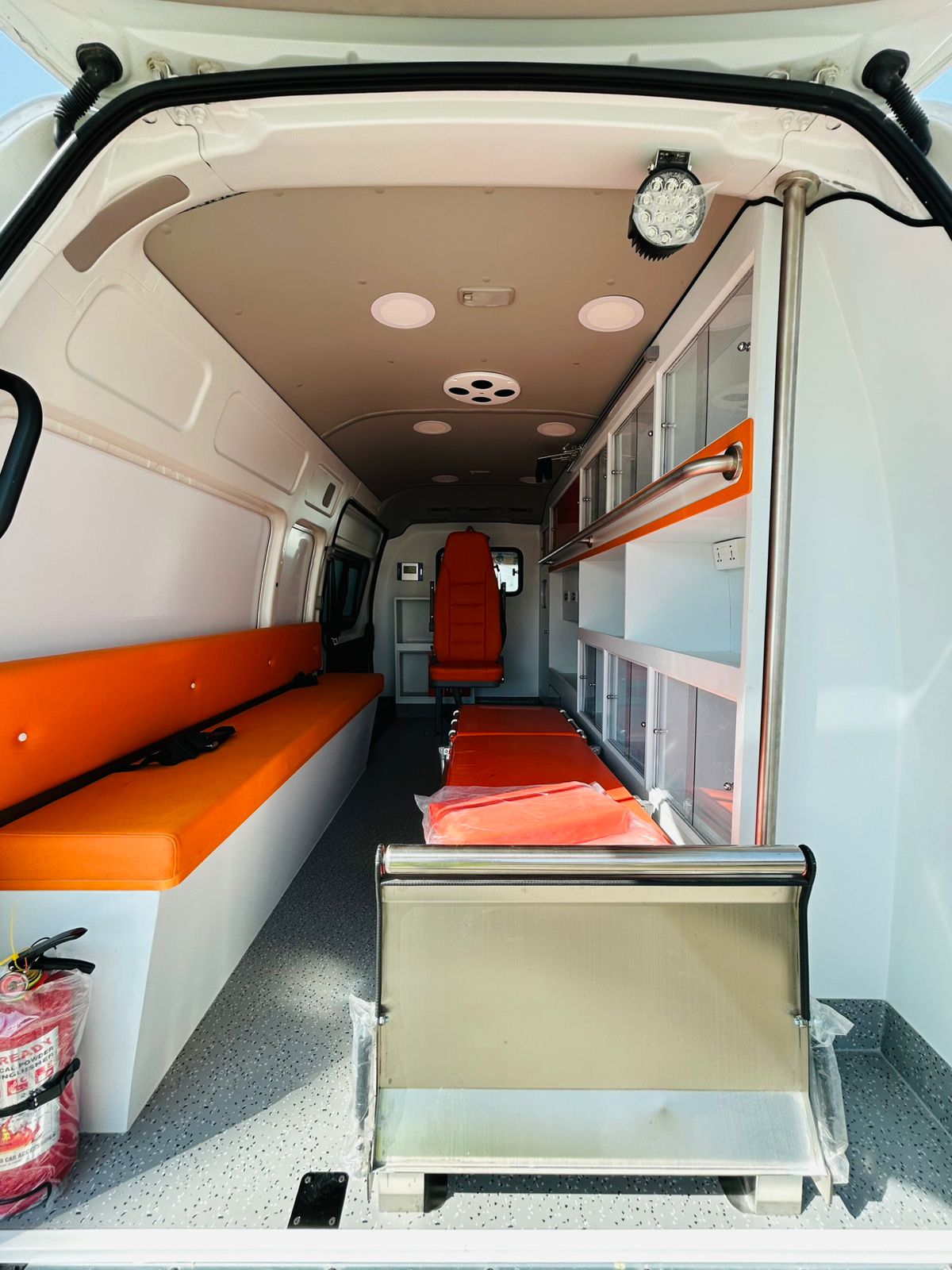 Toyota Hiace Ambulance RHD 200 AWD A/T - Image 3